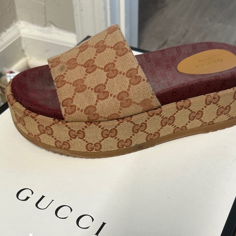 Gucci Slides